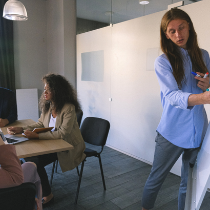 Brand Builders es el nombre del negocio