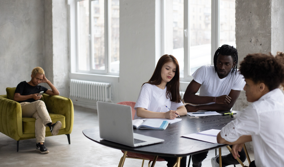 Brand Builders es el nombre del negocio